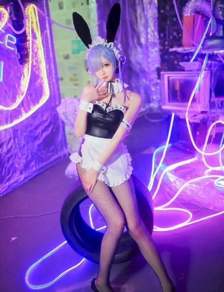 僵尸艳谈电影完整版_BD英语完整版观看