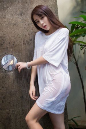 丰满的保姆_HD神马影院手机在线